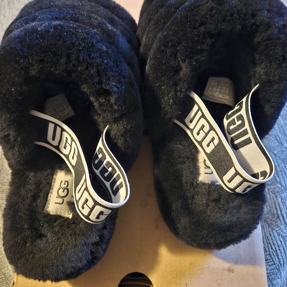 UGG Black Fluffy Slippers with Logo Strap